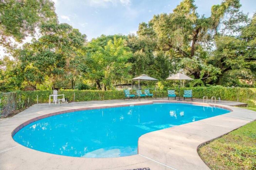 O6123721 Property Photo 10