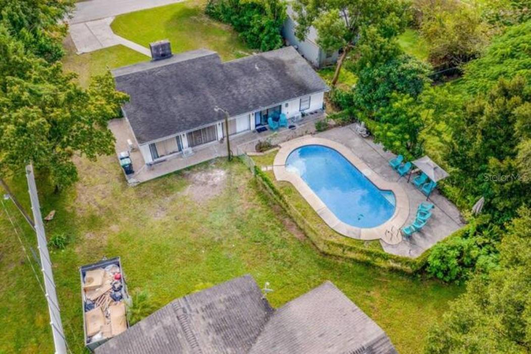 O6123721 Property Photo 12