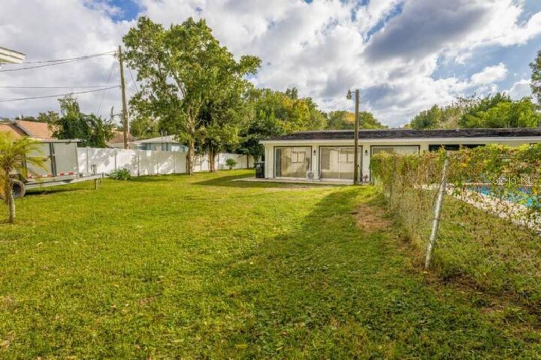 O6123721 Property Photo 16