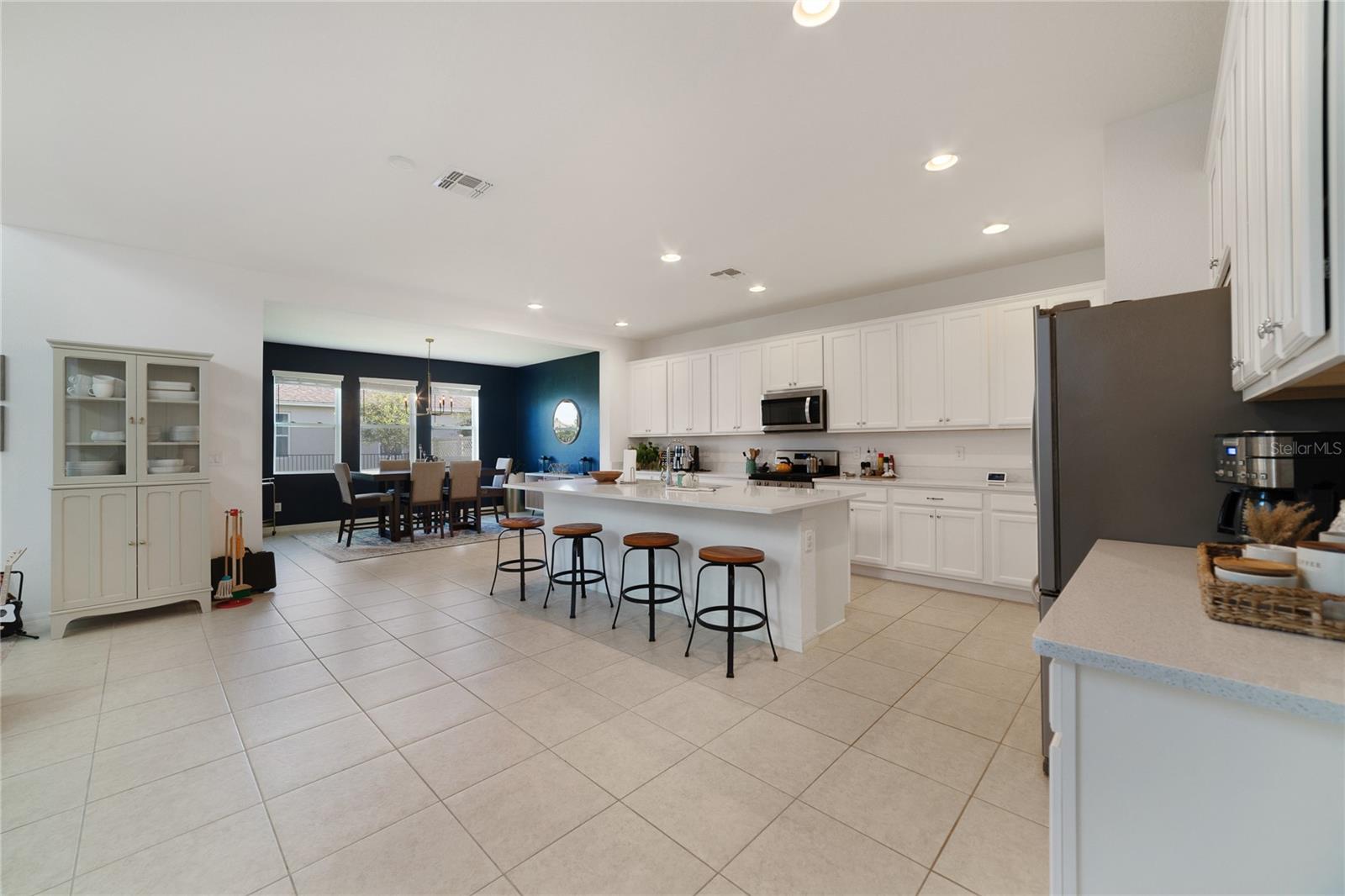 9193 Bradleigh Drive Property Photo 6