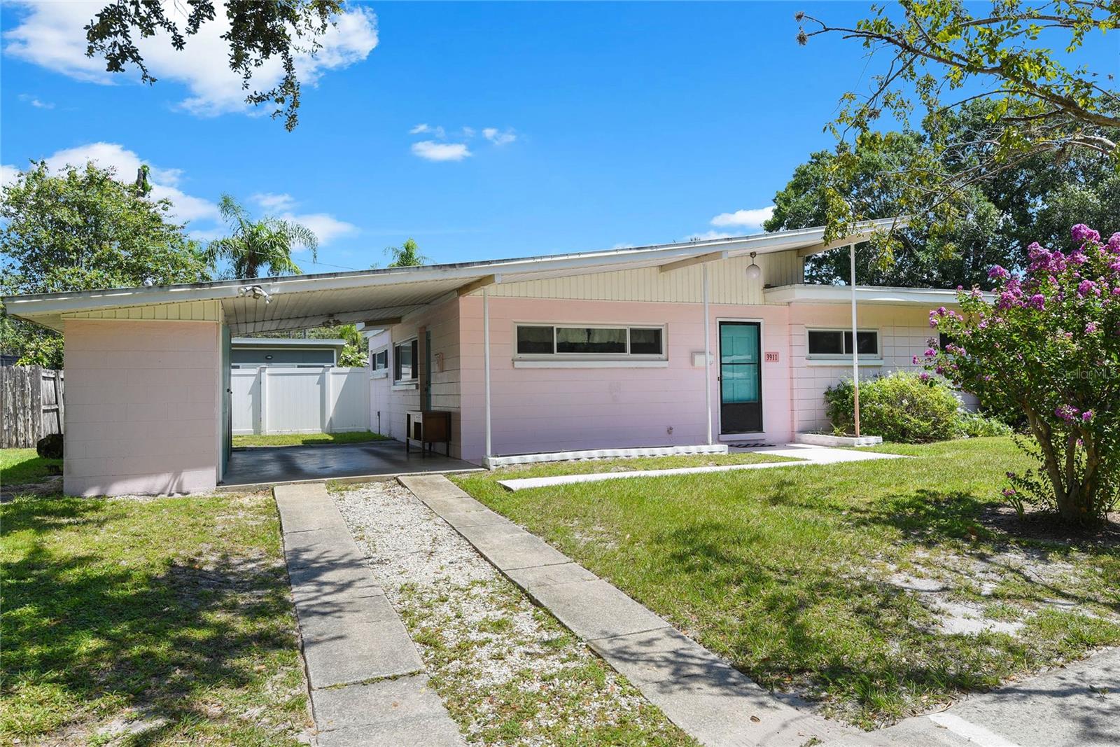 3911 Finch Street Property Photo 3