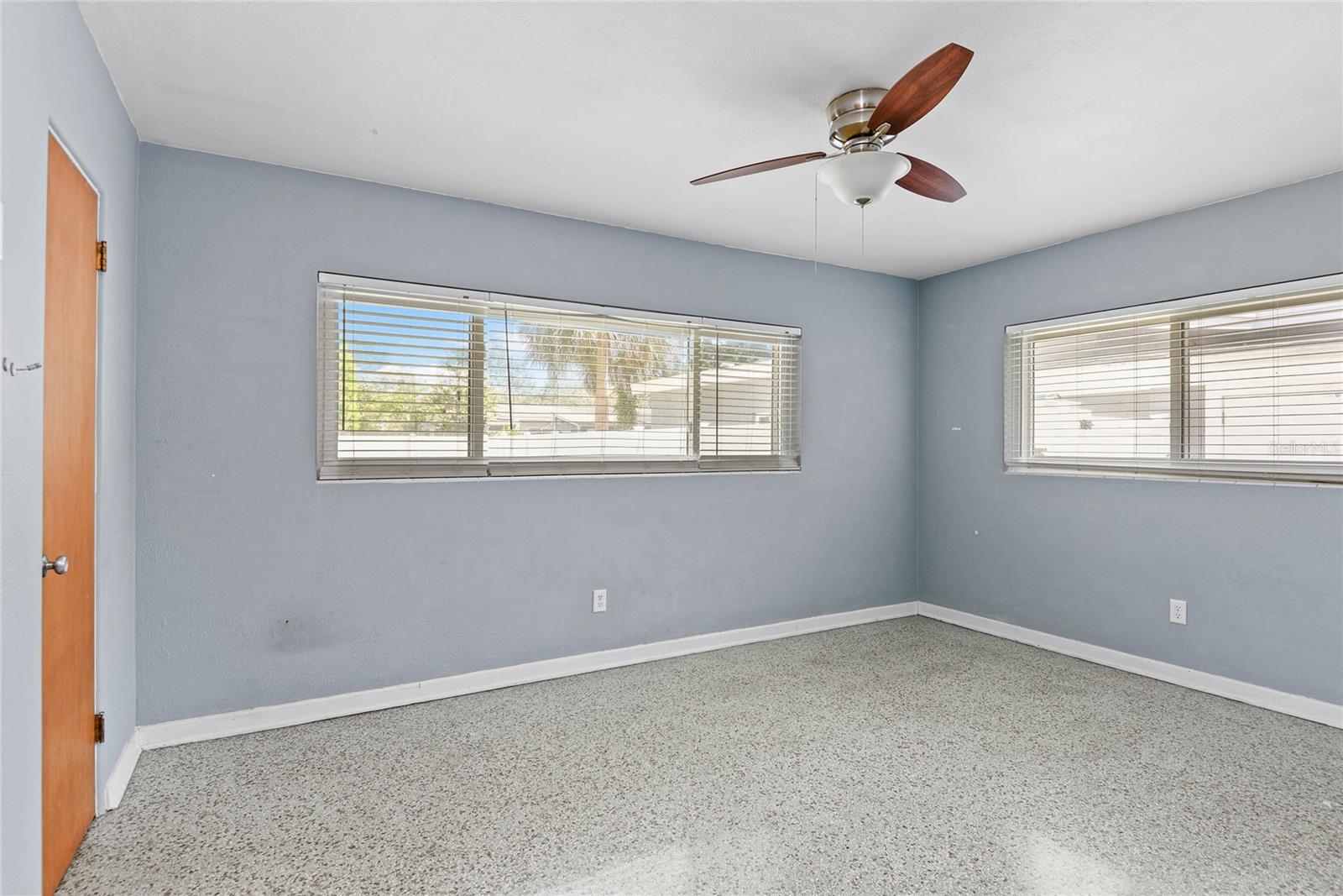 3911 Finch Street Property Photo 13