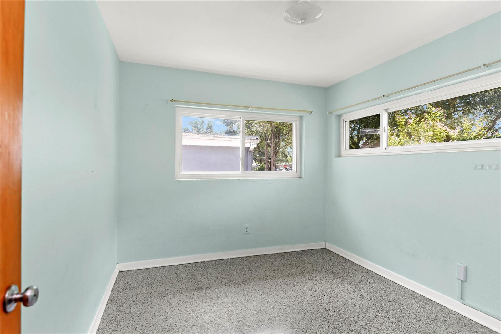 3911 Finch Street Property Photo 15