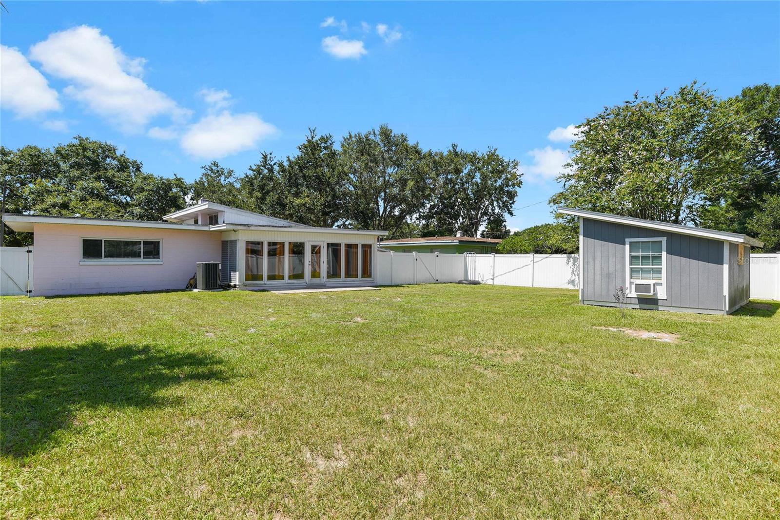 3911 Finch Street Property Photo 22