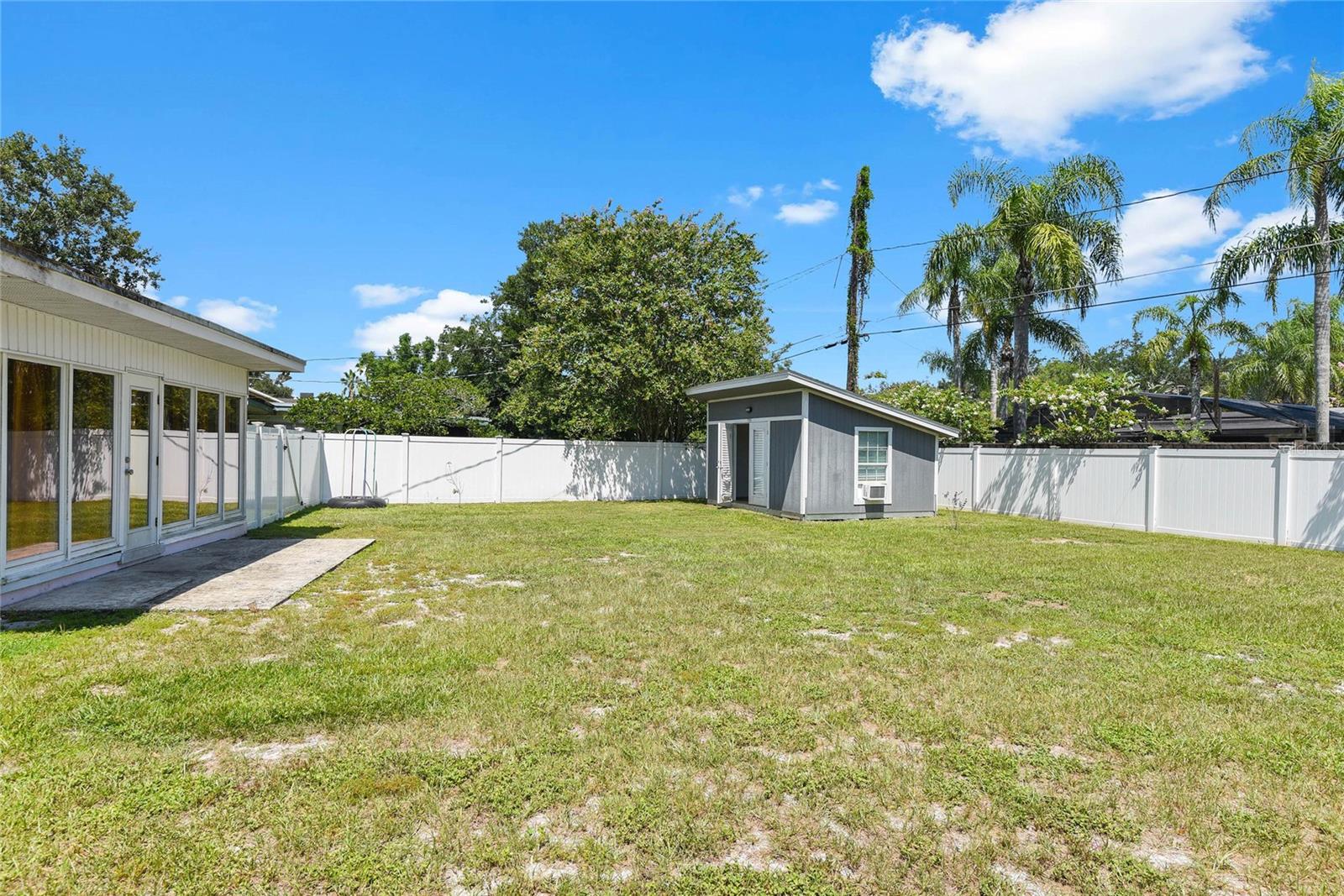 3911 Finch Street Property Photo 23
