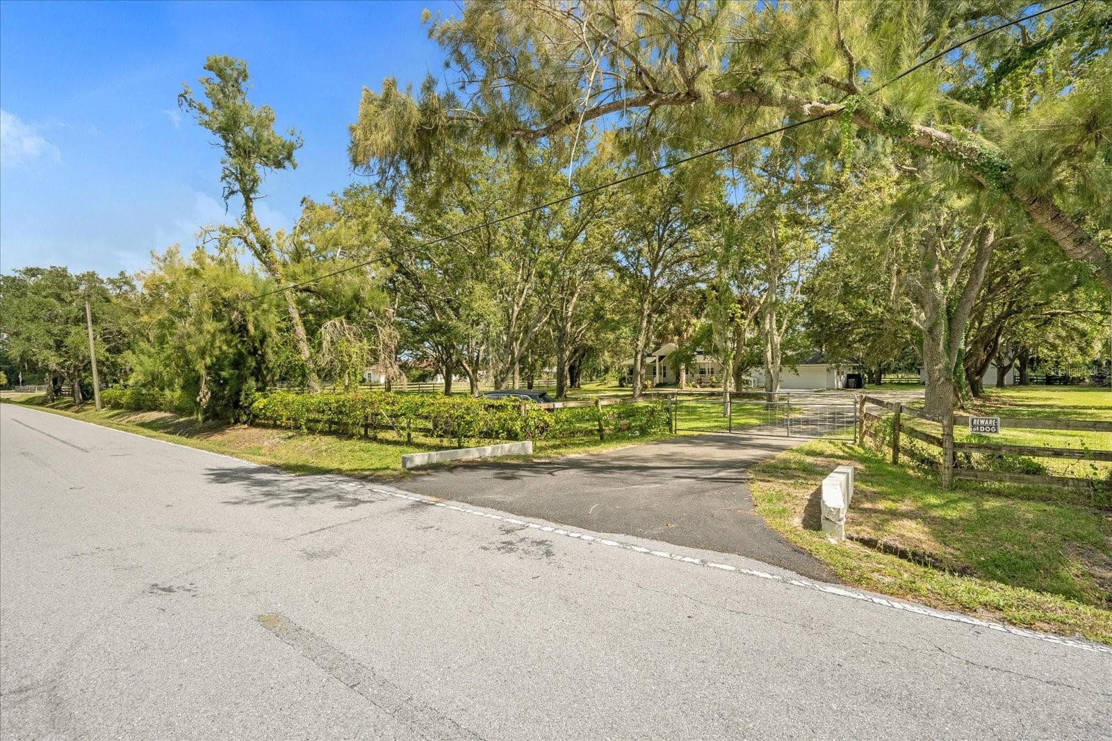 7280 Hawkins Road Property Photo 3