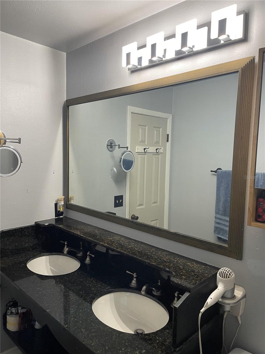 1349 Lamplighter Way Property Photo 17
