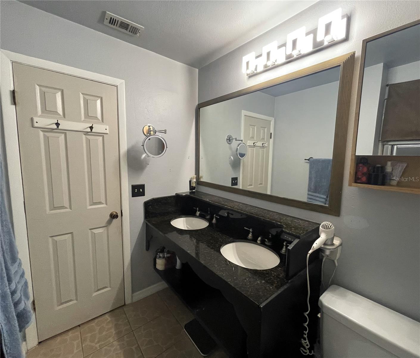 1349 Lamplighter Way Property Photo 18