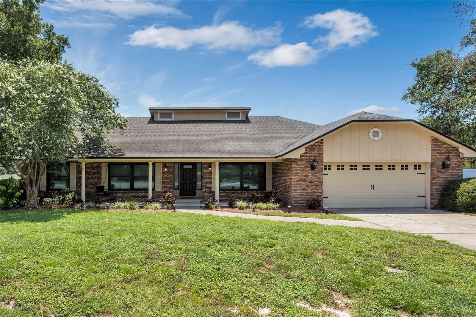 7714 Pine Forest Court Property Photo