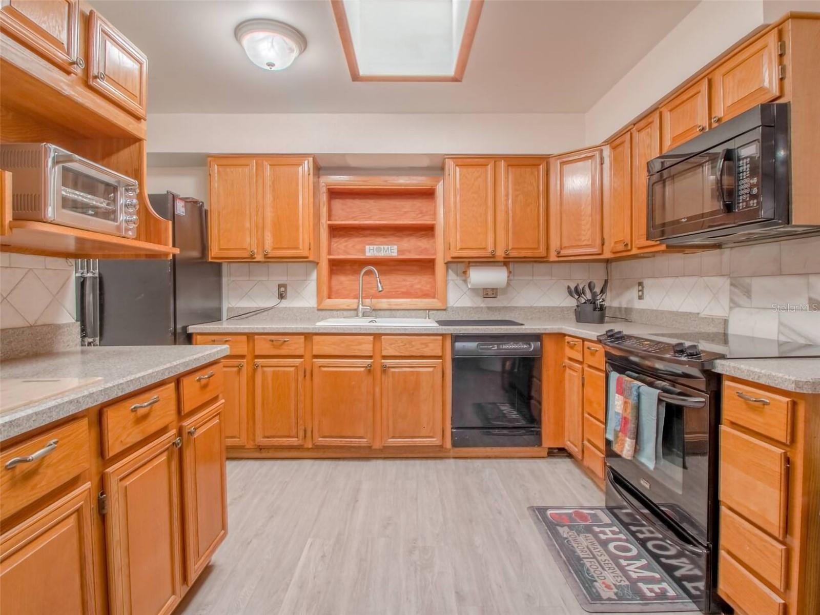 O6135015 Property Photo 9