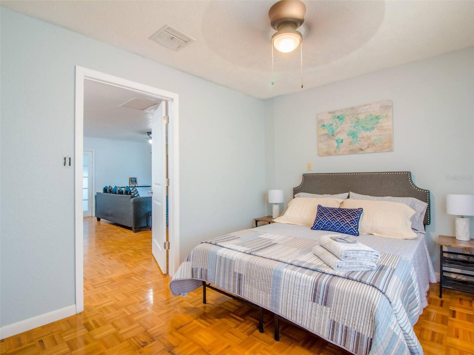 O6135015 Property Photo 13
