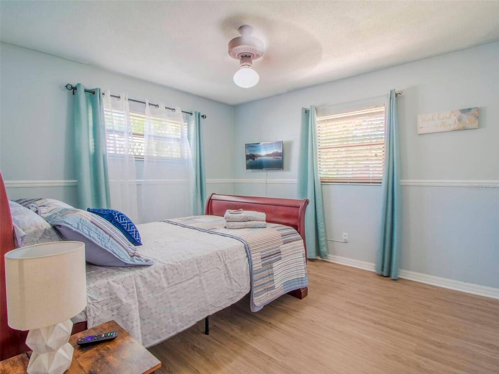 O6135015 Property Photo 18