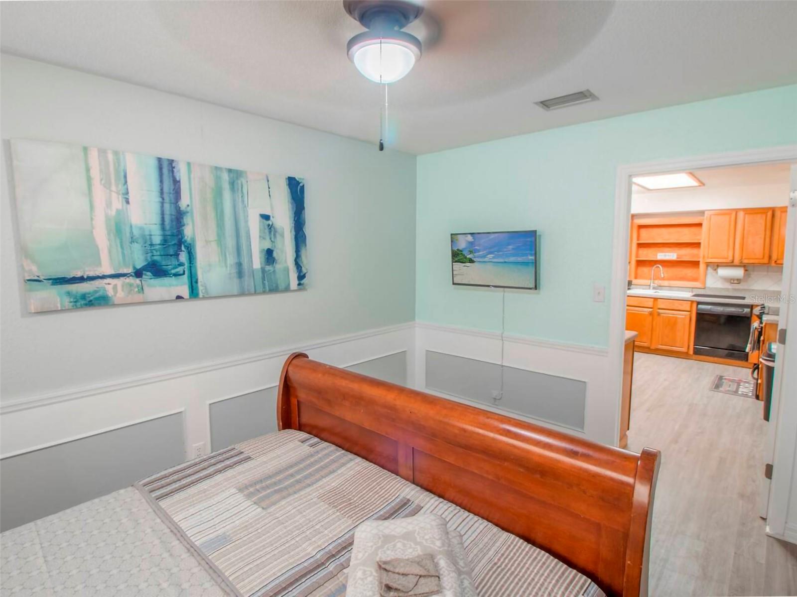 O6135015 Property Photo 20