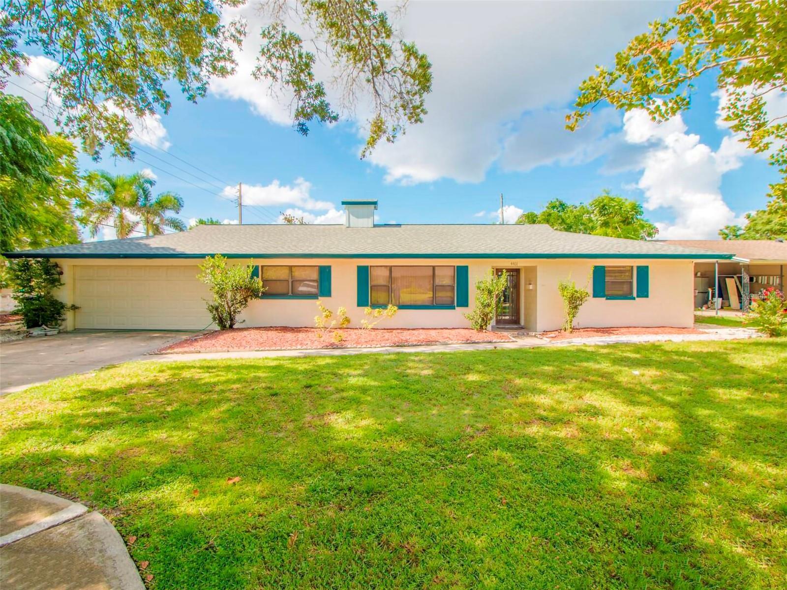 O6135015 Property Photo 26