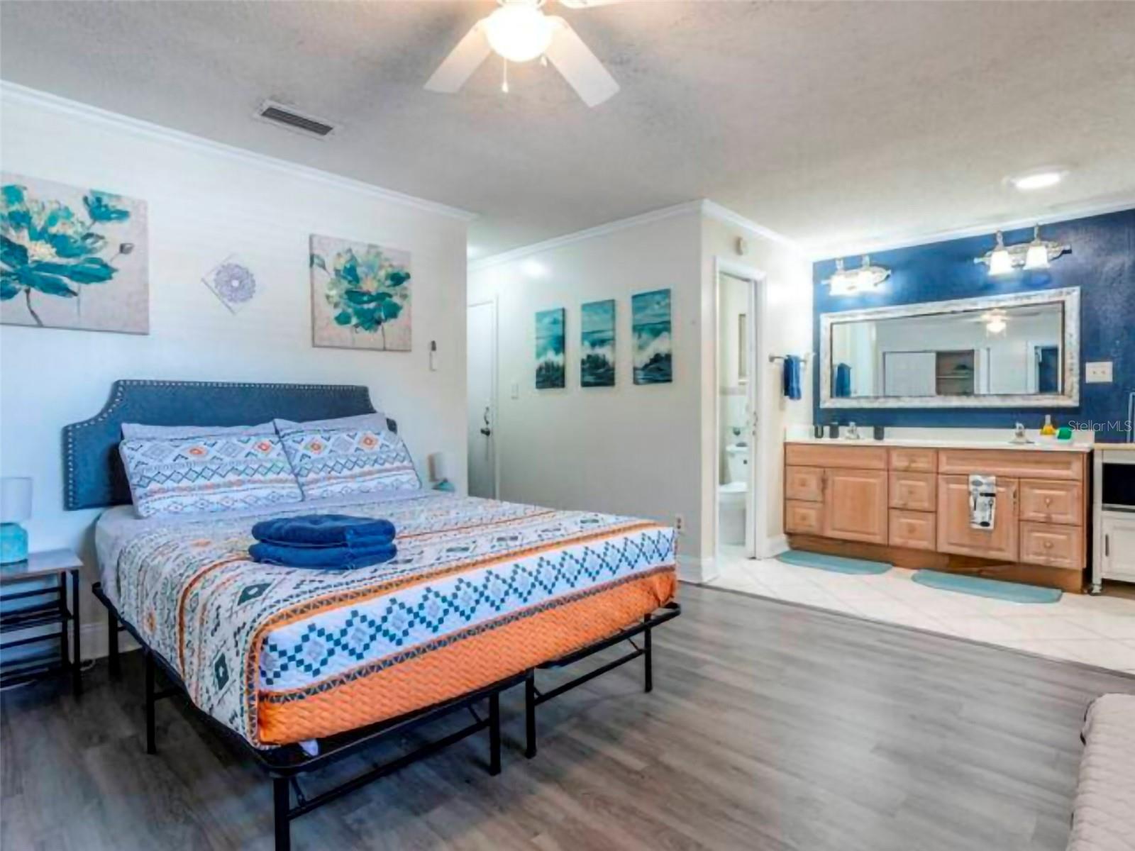 O6135476 Property Photo 7