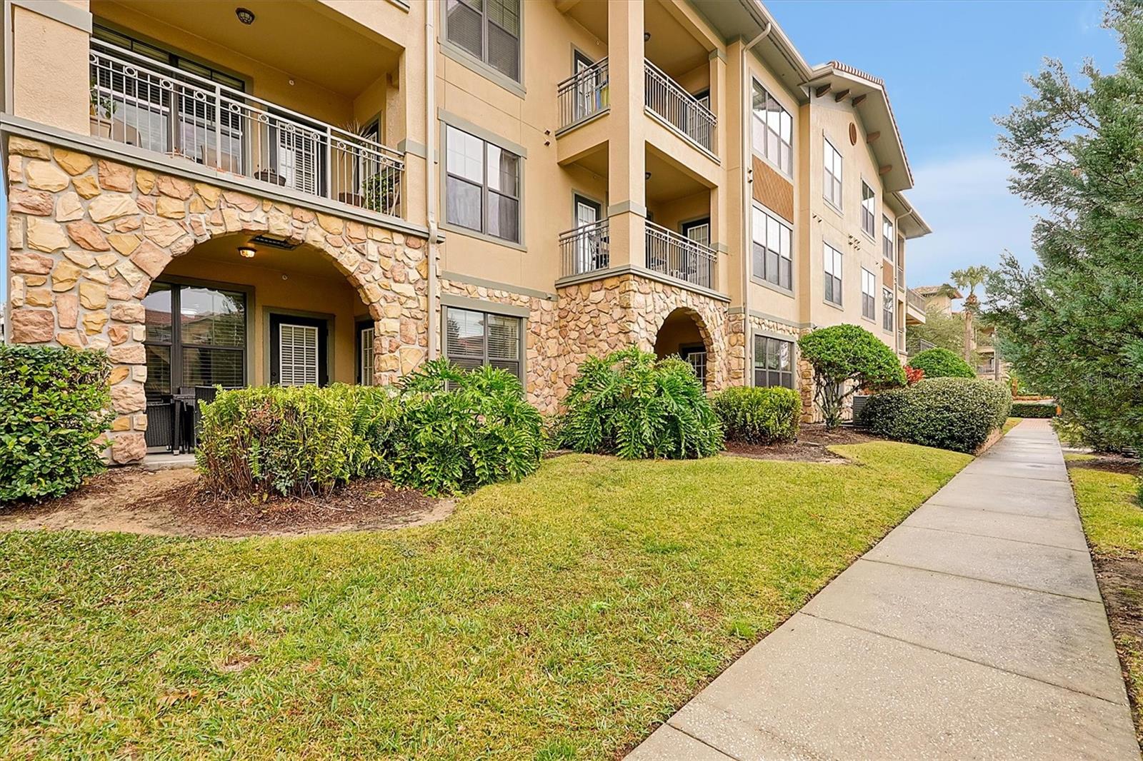 904 Charo Pkwy #518 Property Photo 29