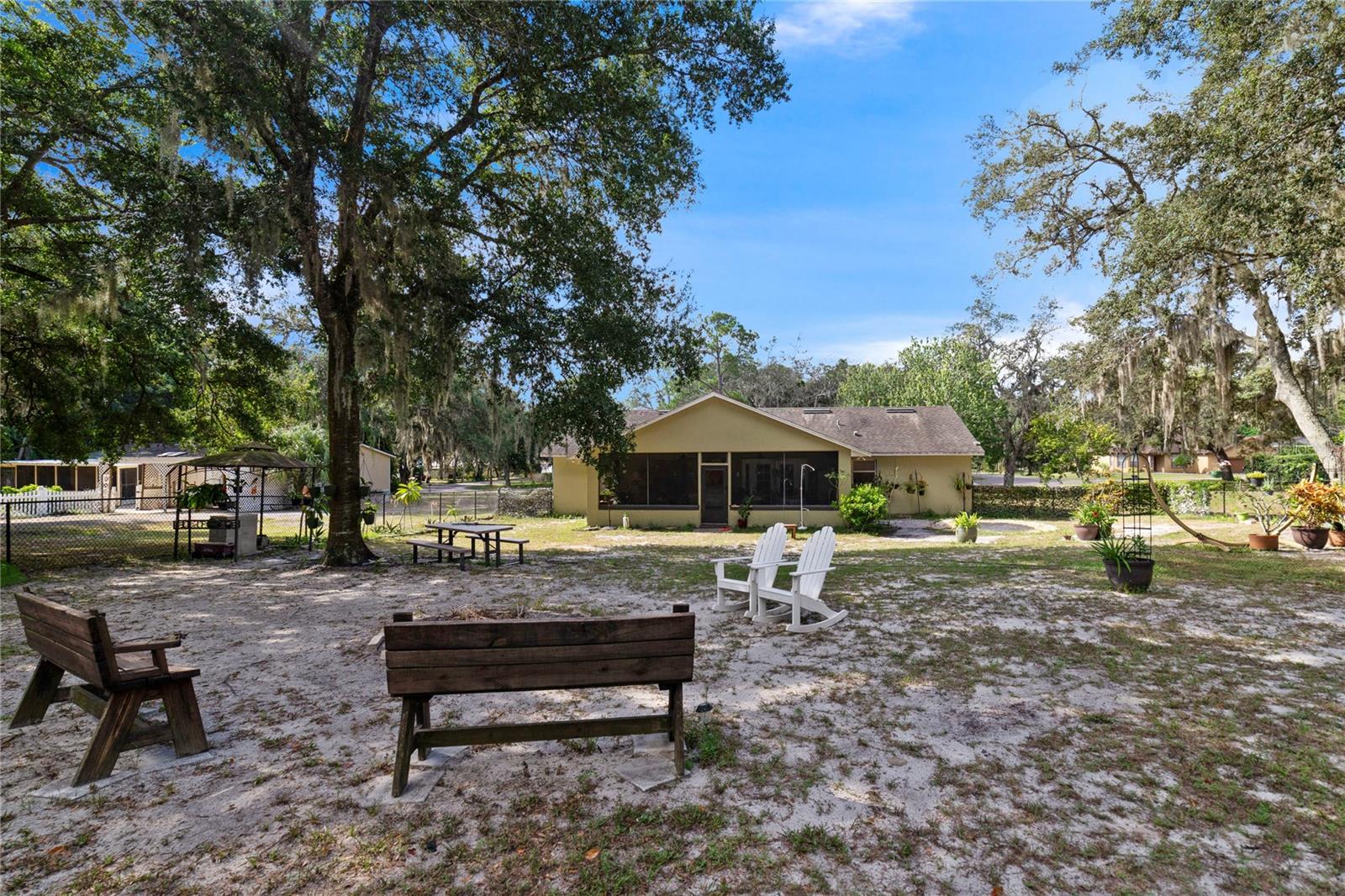 1937 Section Drive Property Photo 18