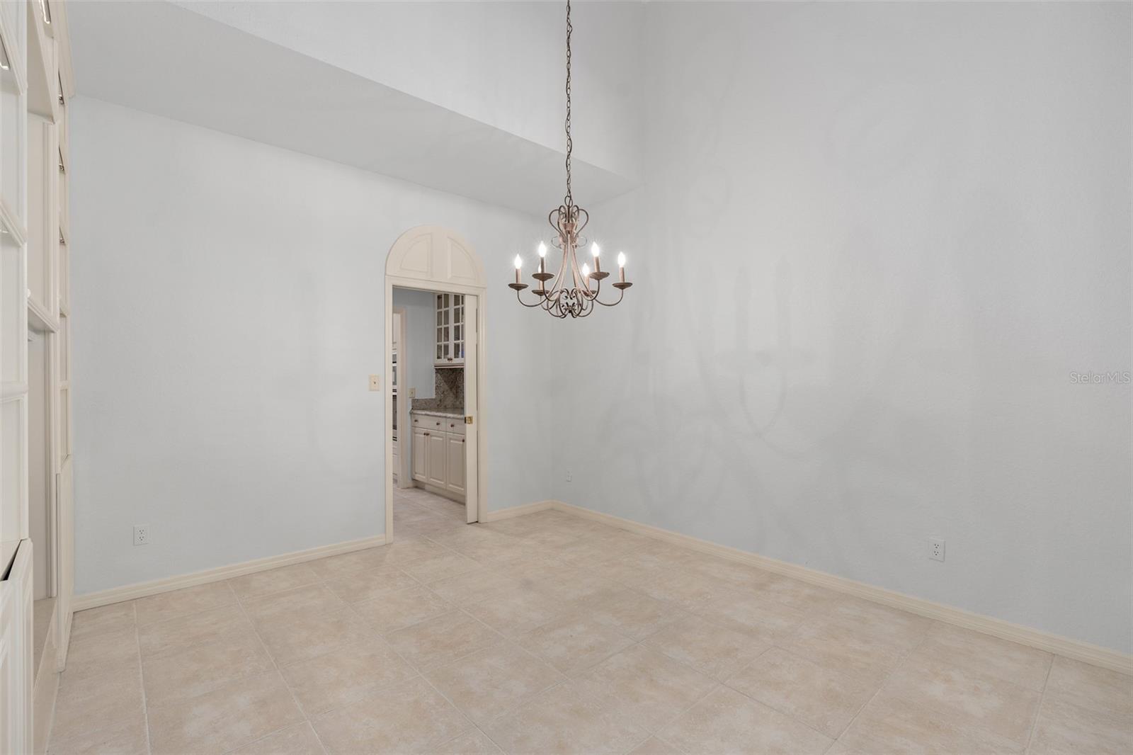 1267 Glencrest Drive Property Photo 12