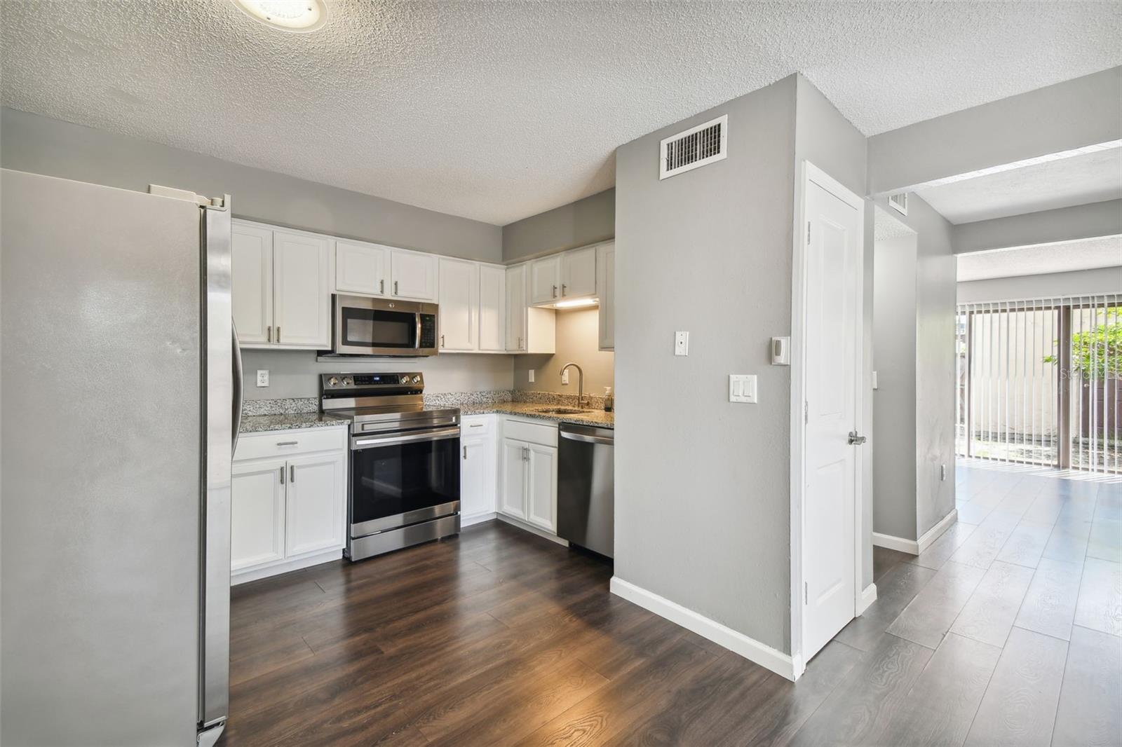 1881 N Hercules Avenue #803 Property Photo 16