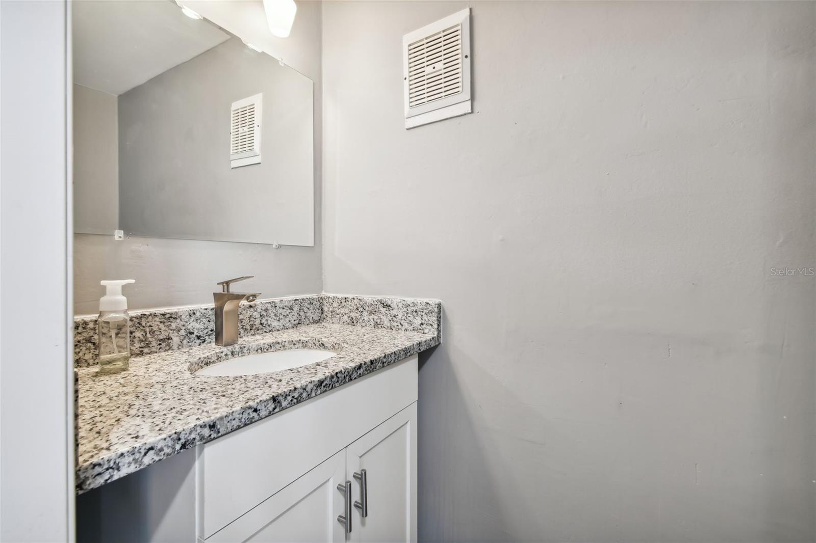 1881 N Hercules Avenue #803 Property Photo 21