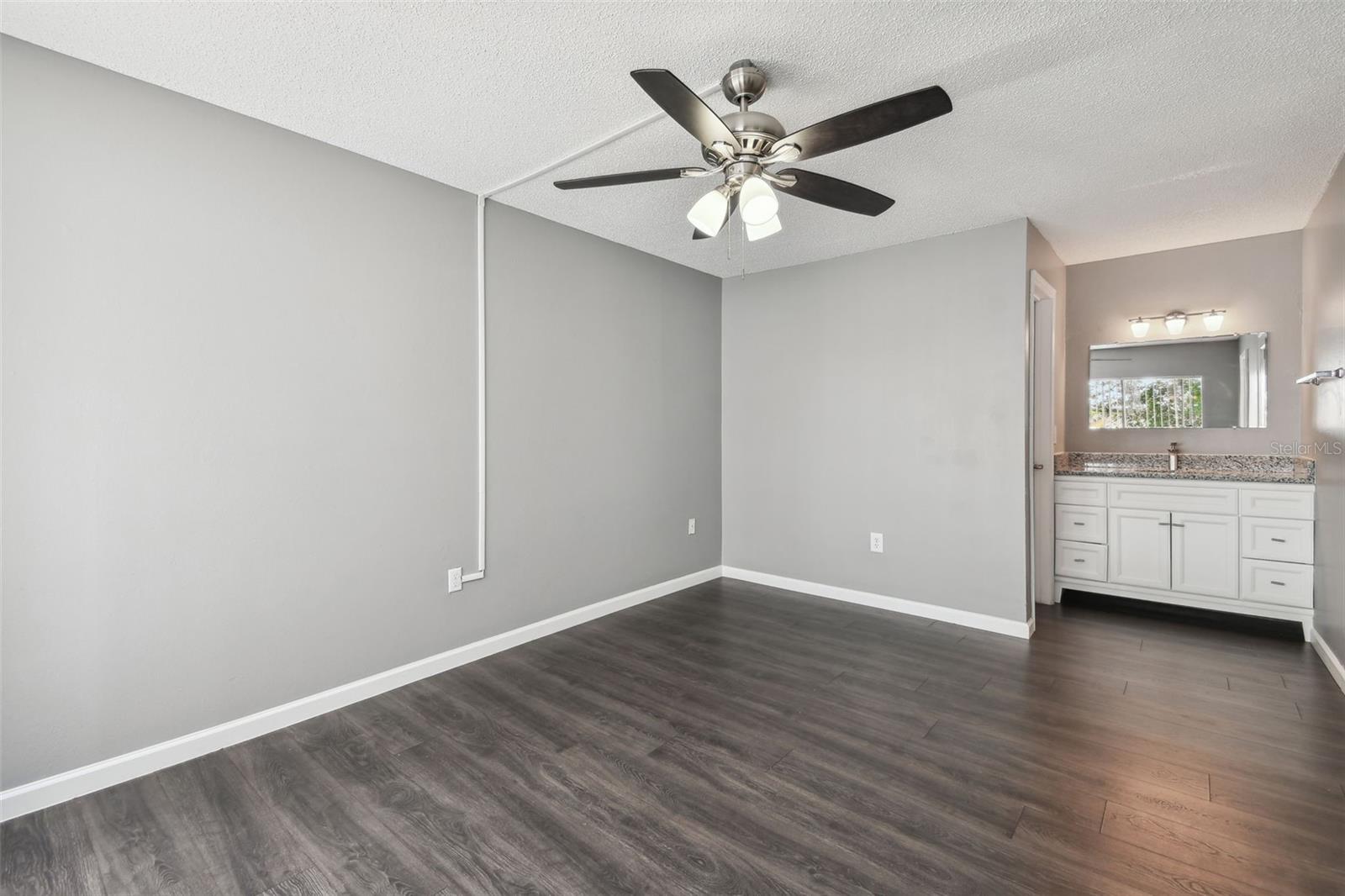 1881 N Hercules Avenue #803 Property Photo 31