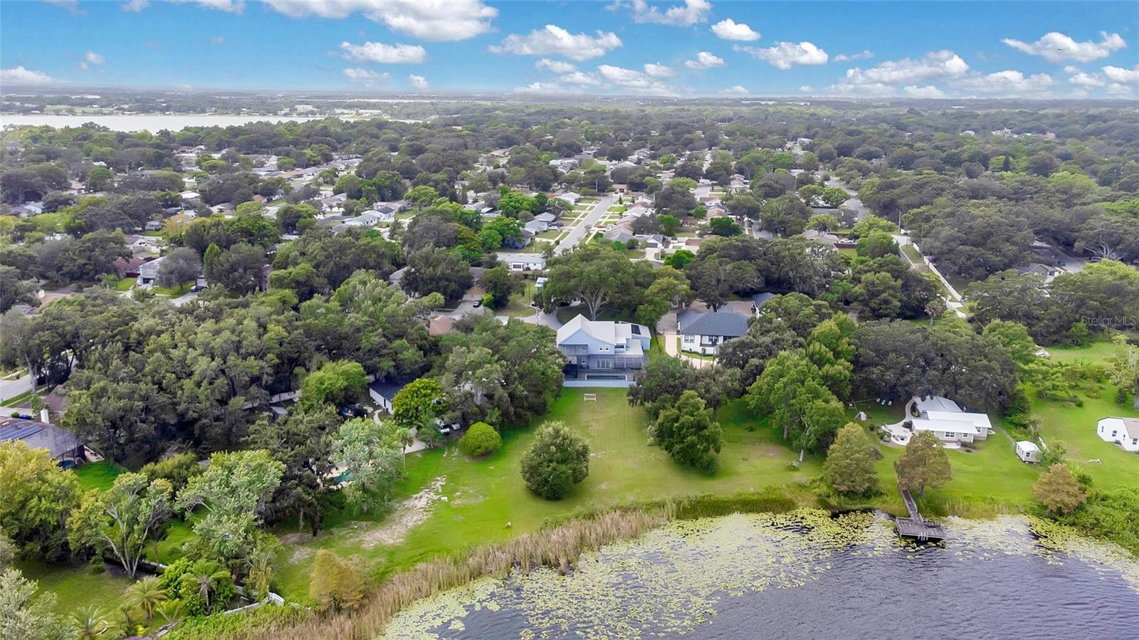 1317 Spring Lake Ter Property Photo 3