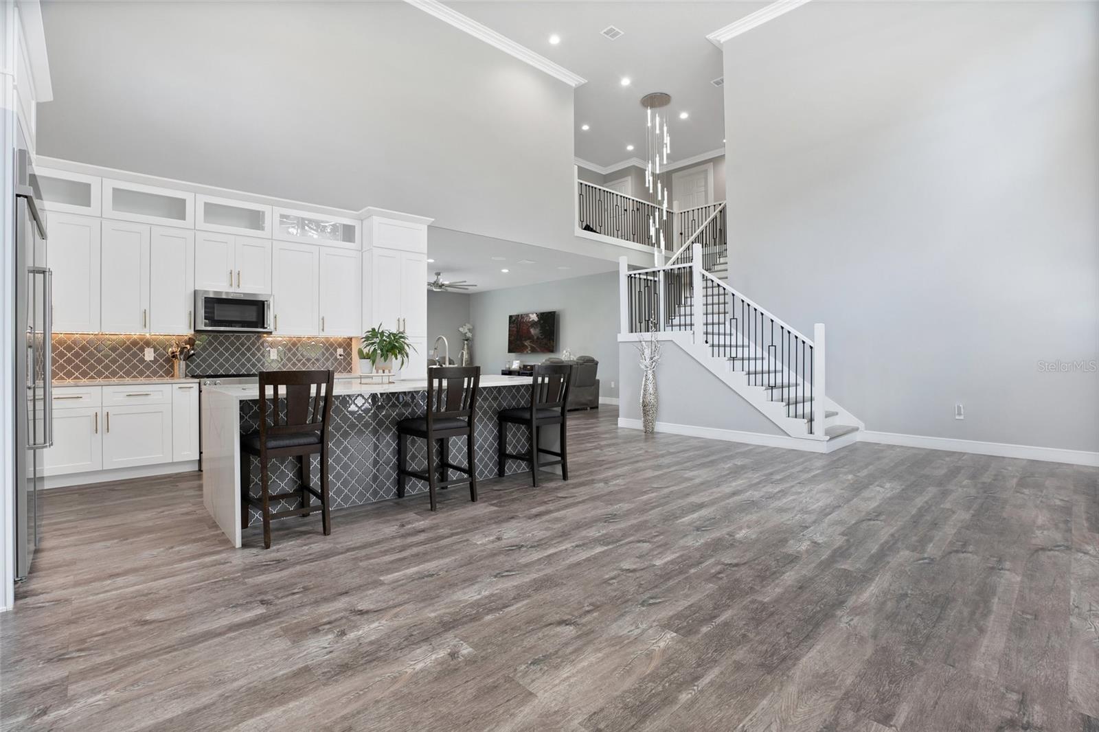 1317 Spring Lake Ter Property Photo 8