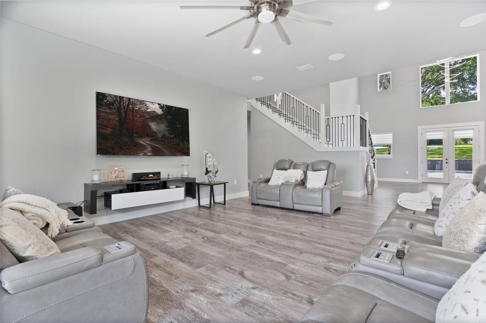 1317 Spring Lake Ter Property Photo 16