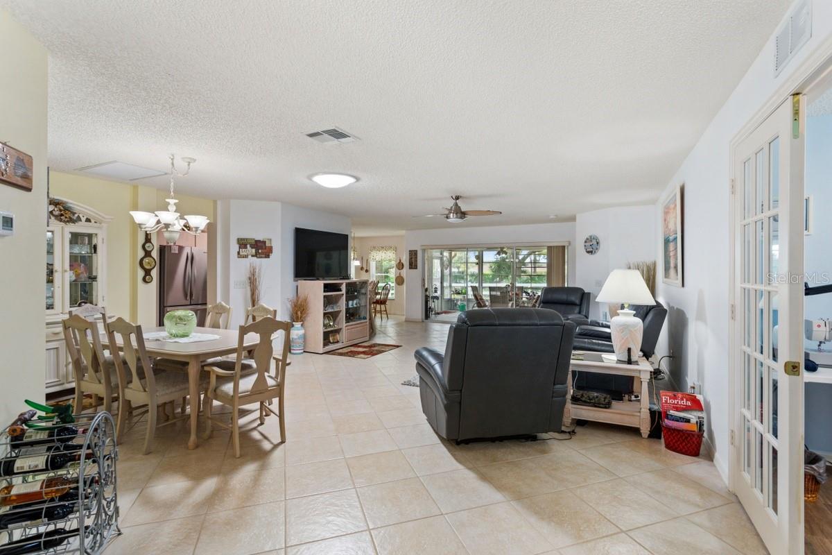 9656 Sw 93rd Loop Property Photo 2