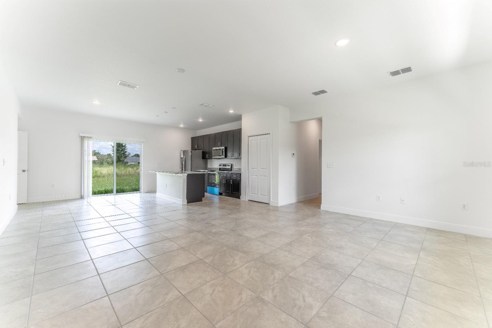 4033 Sw 139th Street Road Property Photo 4