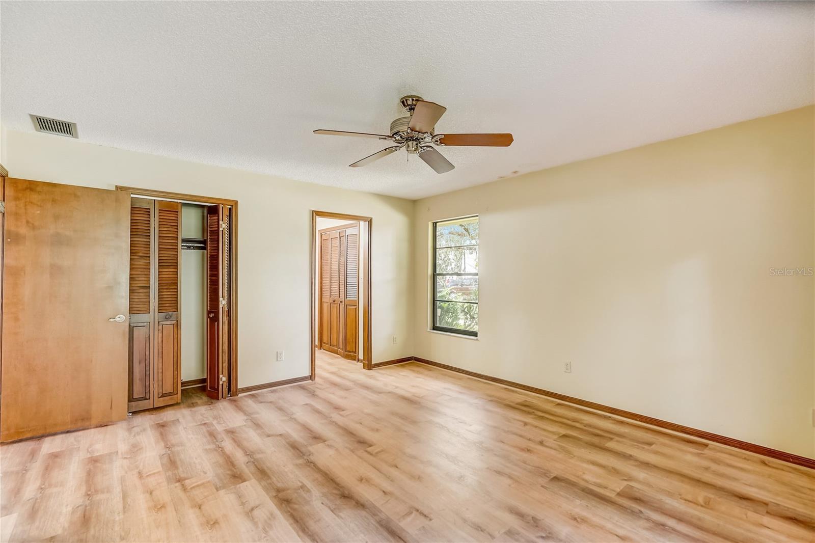 1601 Regal Oak Drive Property Photo 26