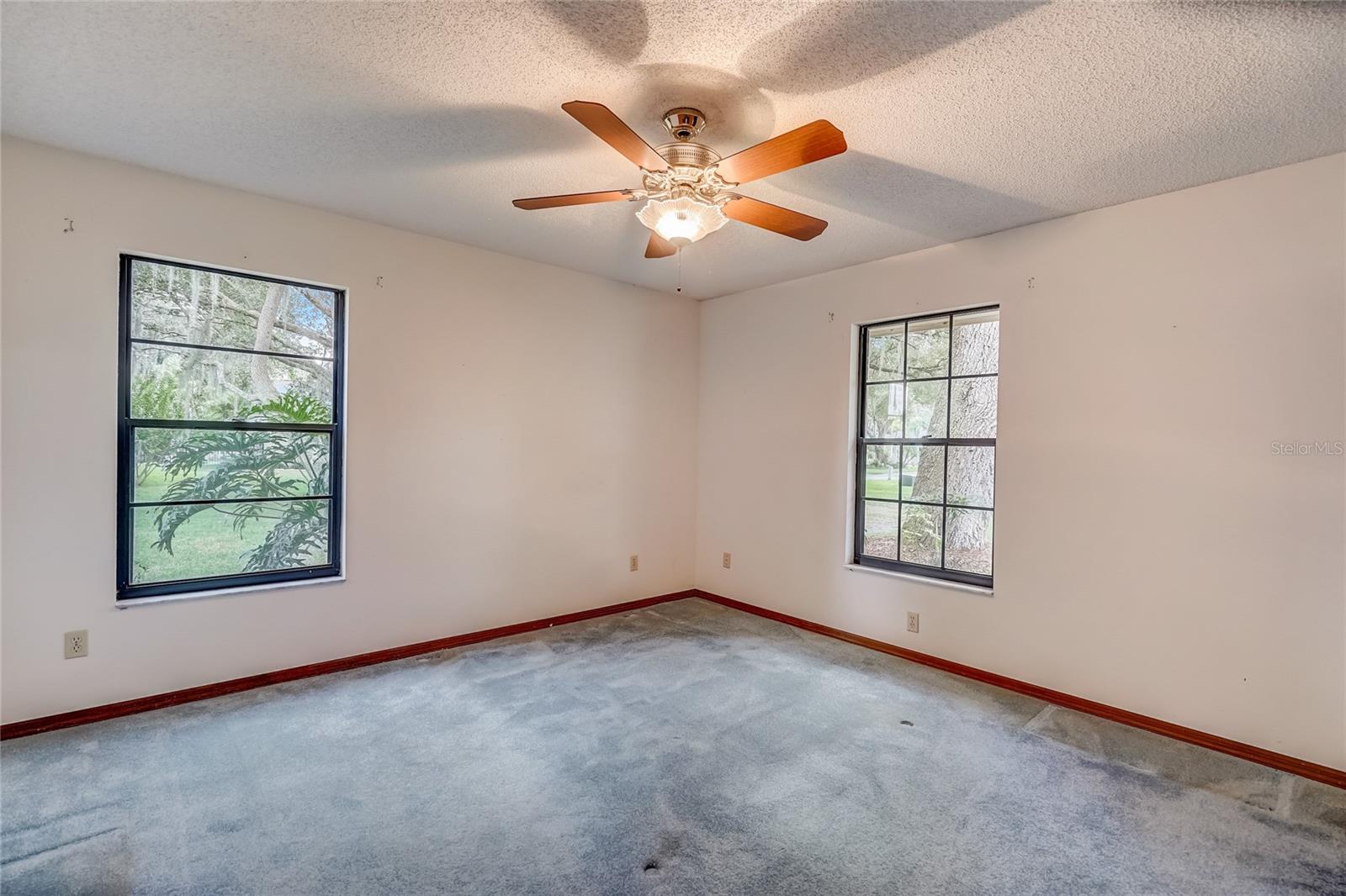 1601 Regal Oak Drive Property Photo 29