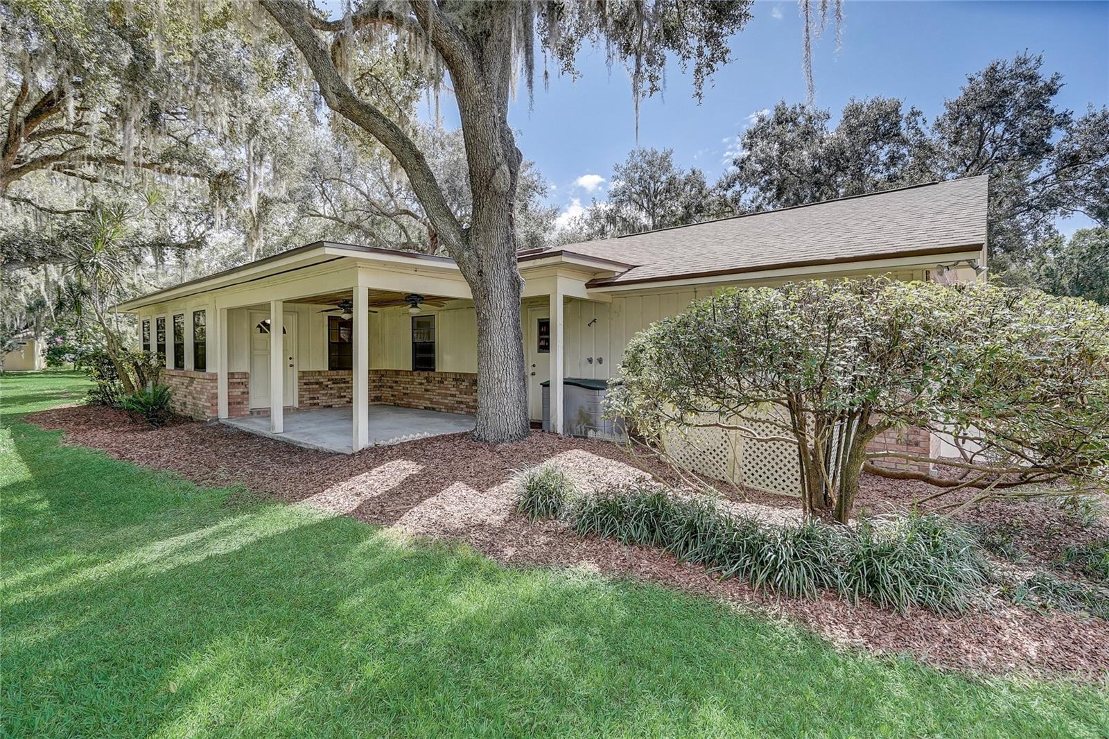 1601 Regal Oak Drive Property Photo 32