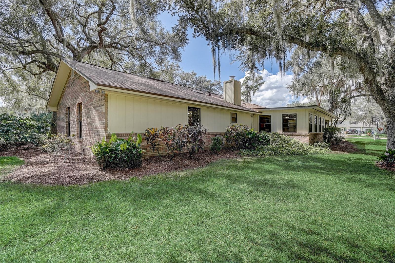 1601 Regal Oak Drive Property Photo 33