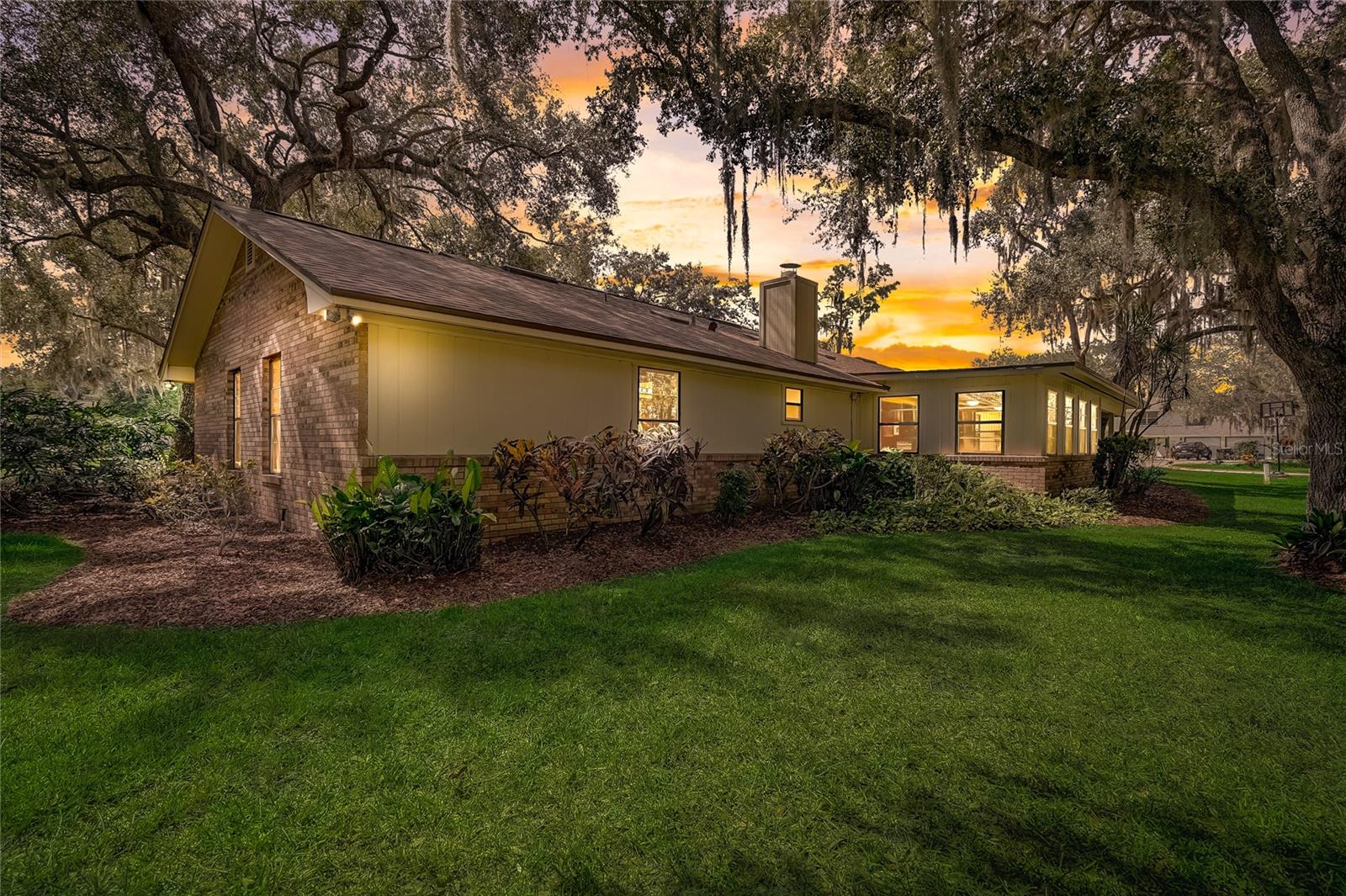 1601 Regal Oak Drive Property Photo 39