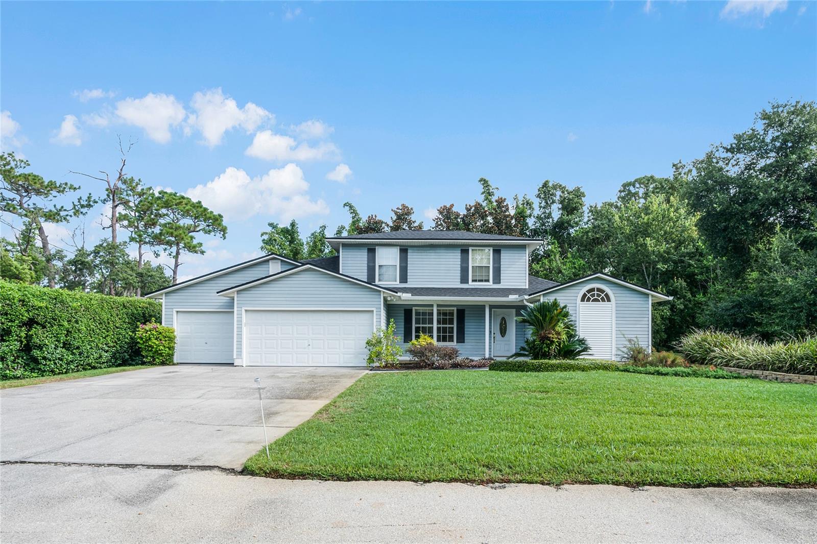 1496 Robert Street Property Photo