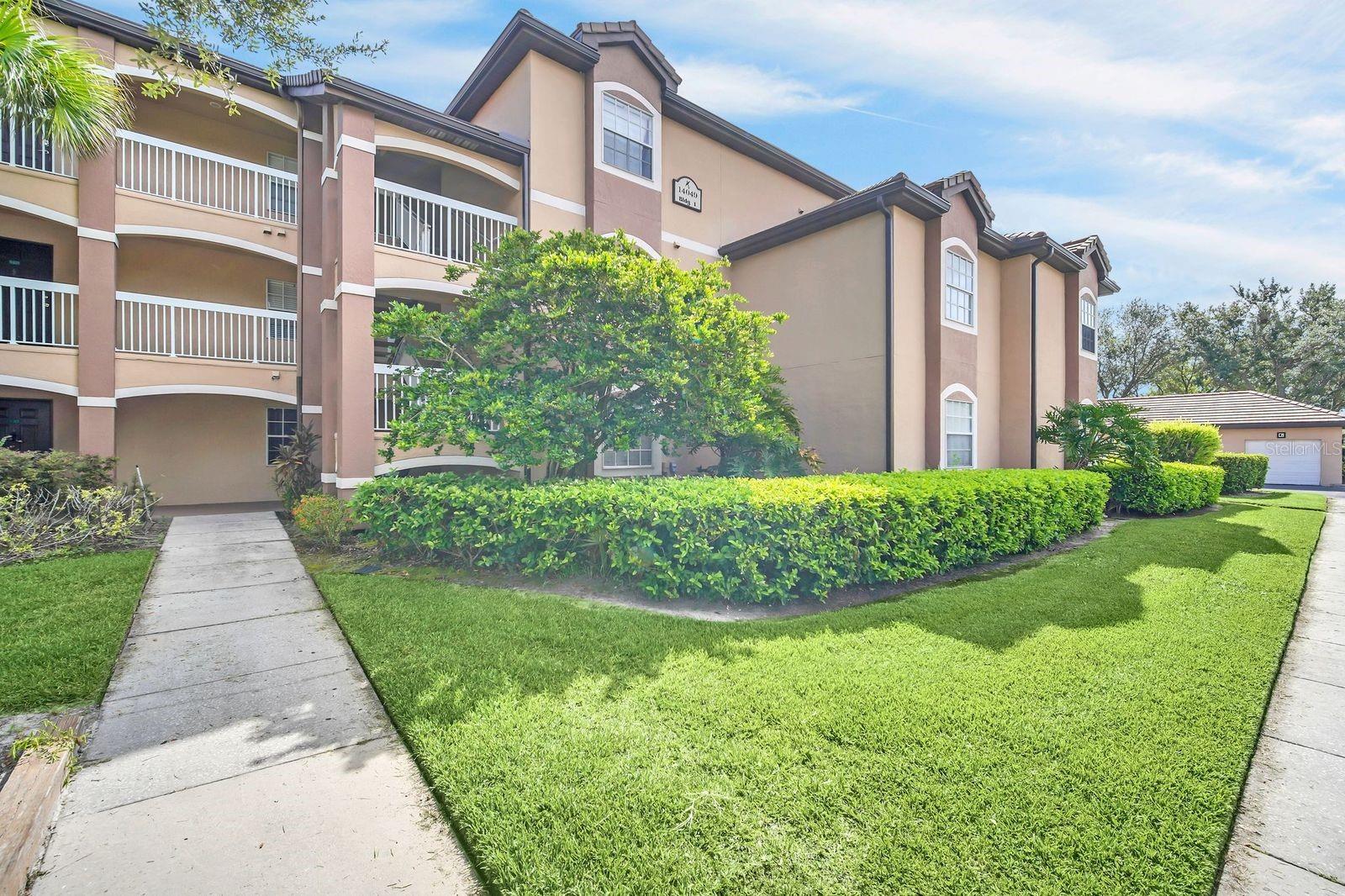 14049 Fairway Island Drive #115 Property Photo 1