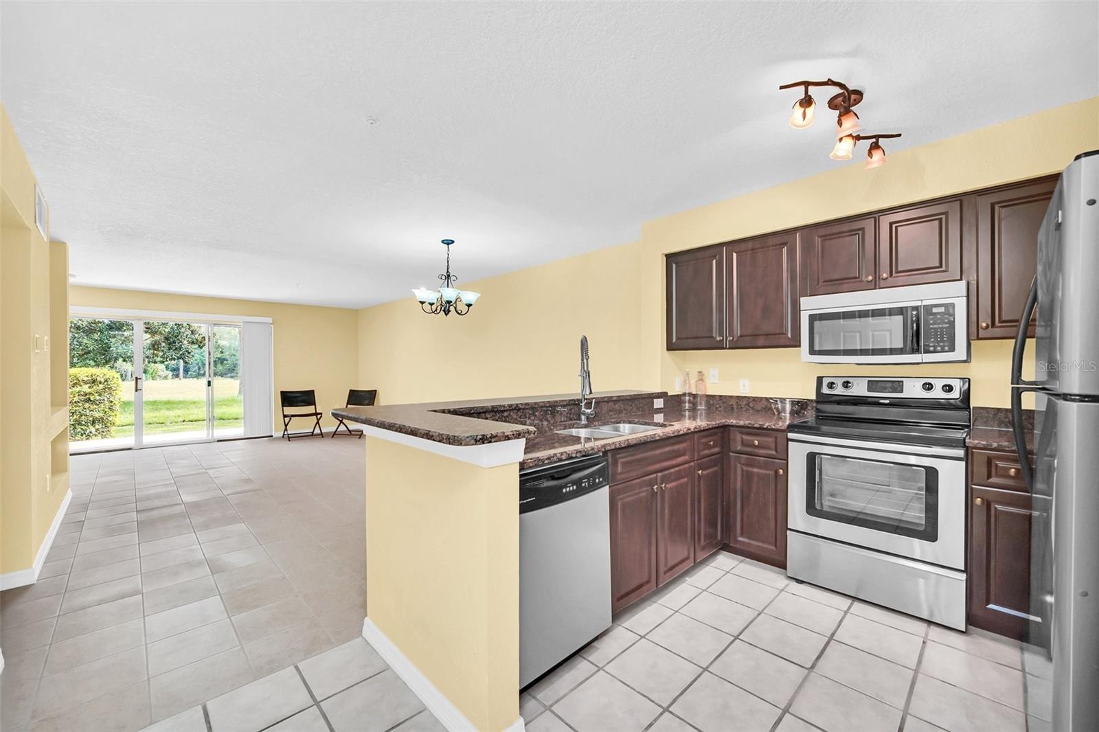 14049 Fairway Island Drive #115 Property Photo 5