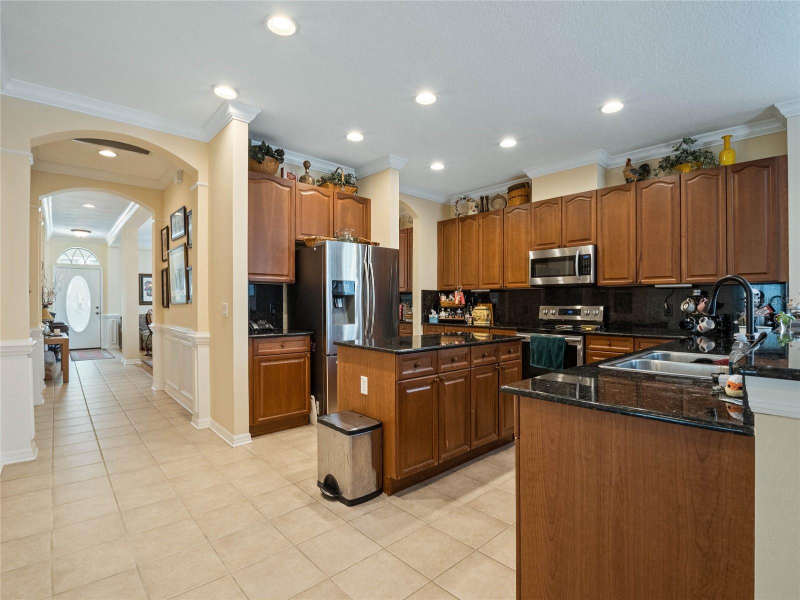 7011 Nobleton Dr Property Photo 9