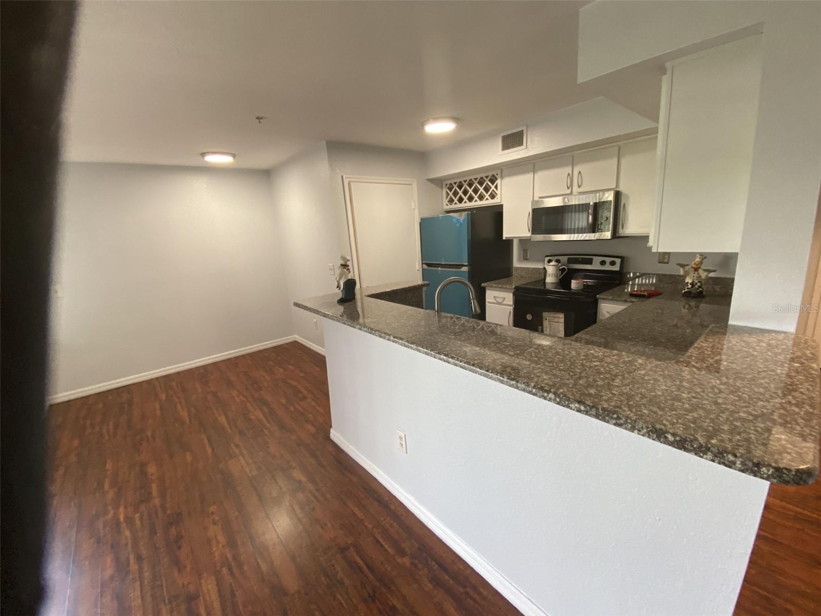 7320 Westpointe Blvd #511 Property Photo 16