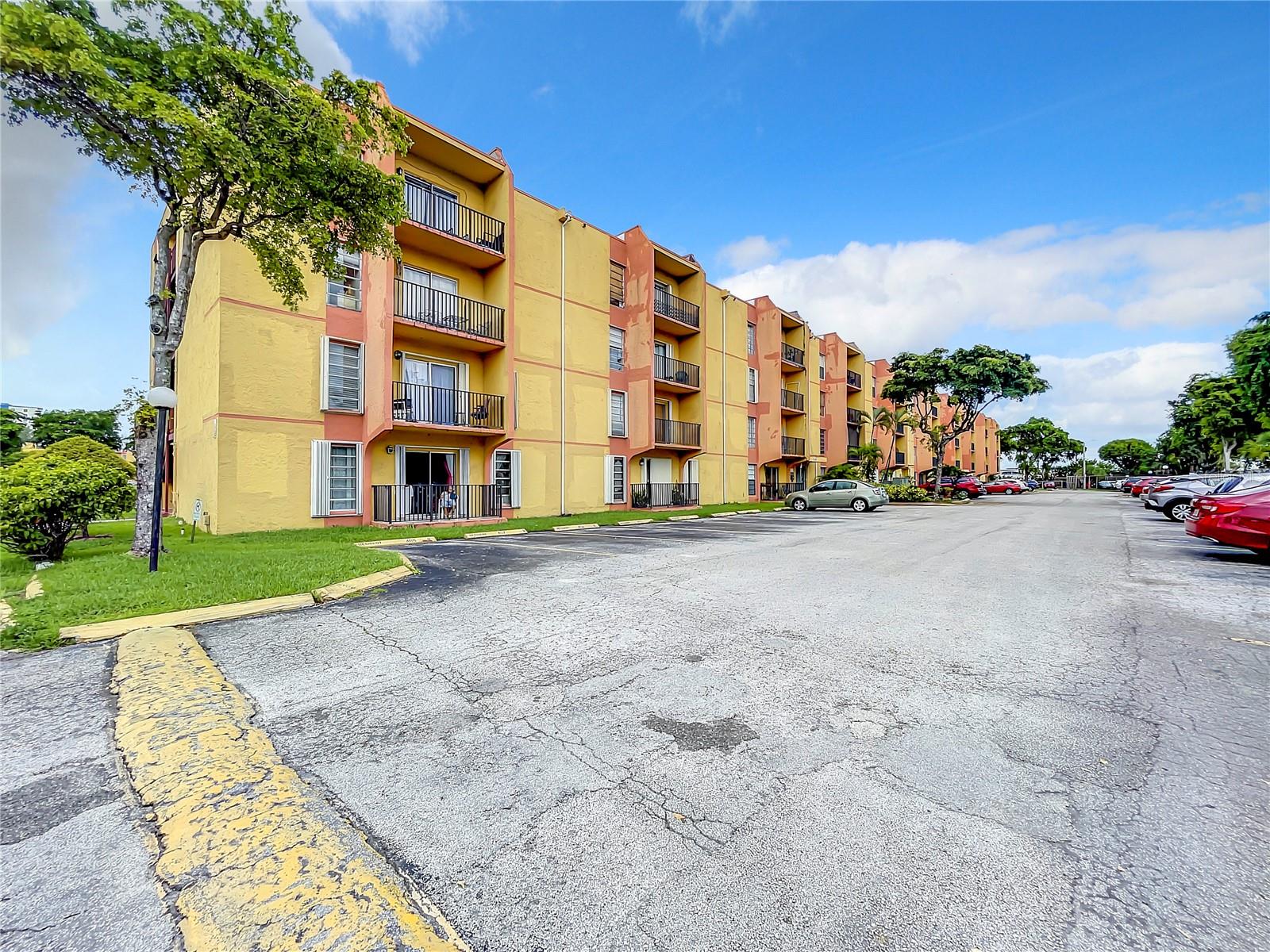 4707 NW 7TH #204-8