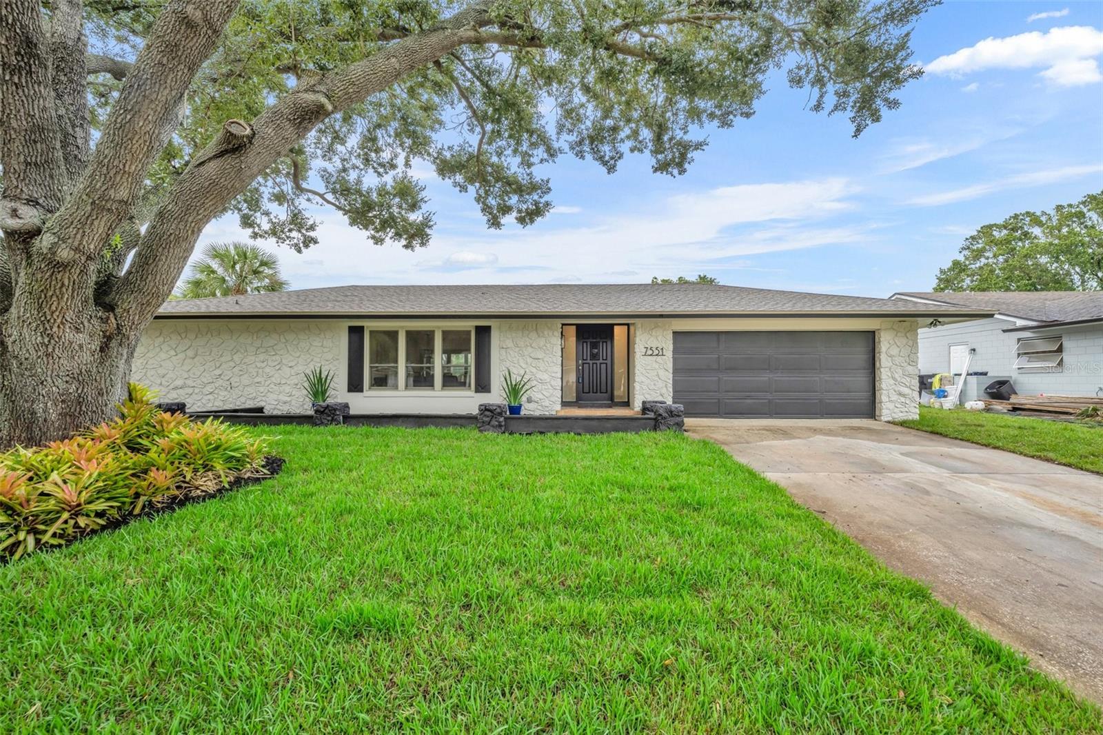 7551 BENT BOW TRAIL Property Photo 1