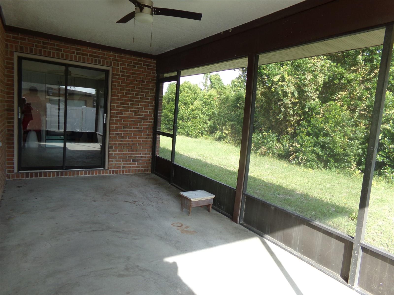 831 Abbott Ave Property Photo 8