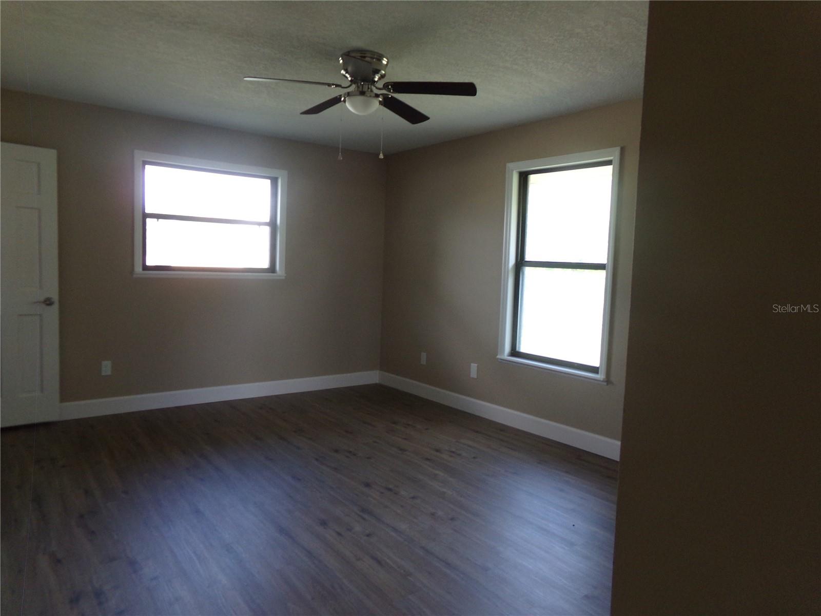 831 Abbott Ave Property Photo 17