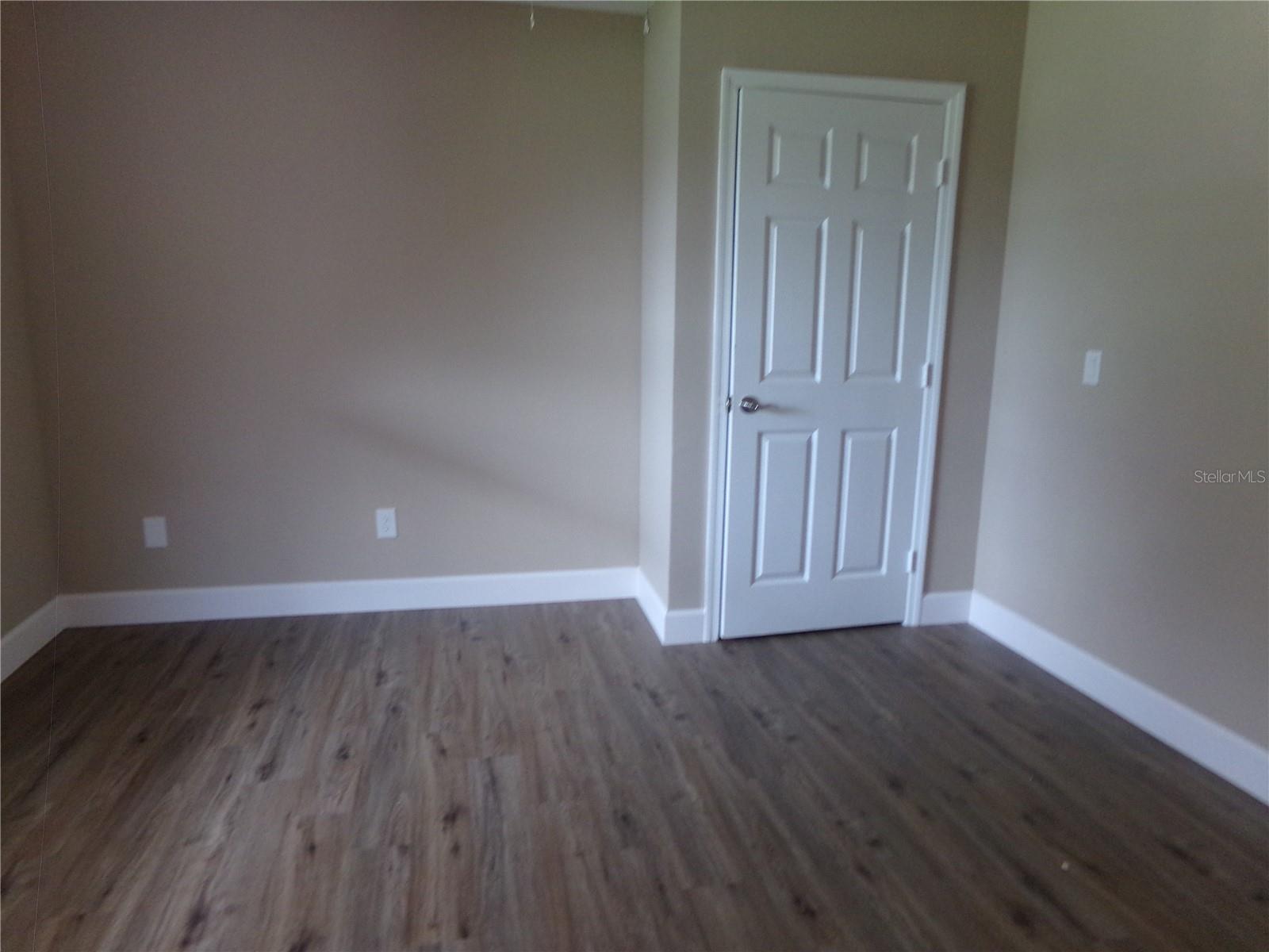 831 Abbott Ave Property Photo 21