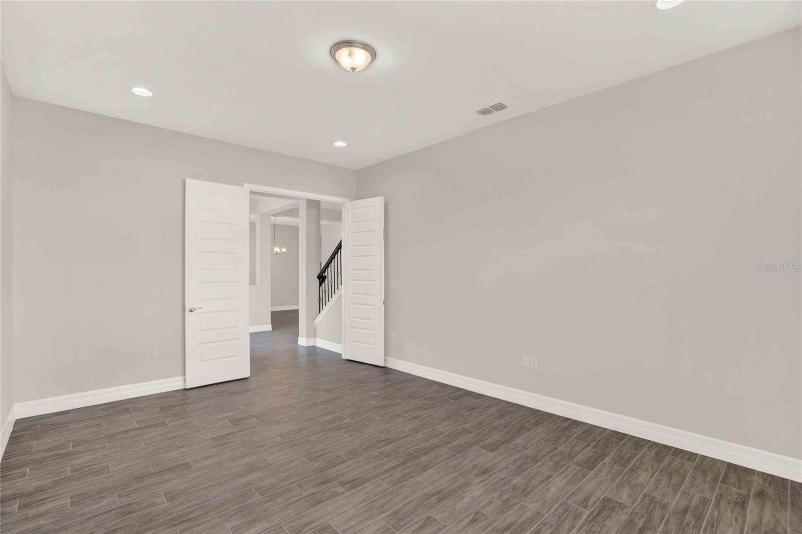 17814 Hither Hills Cir Property Photo 4