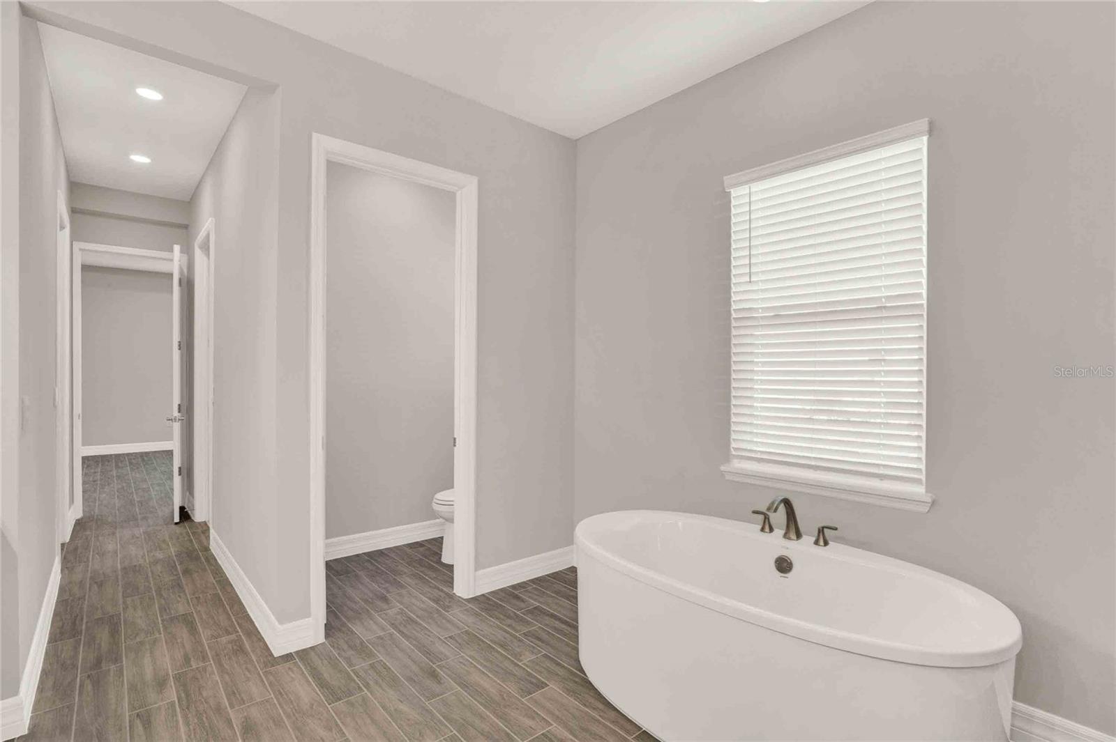 17814 Hither Hills Cir Property Photo 46