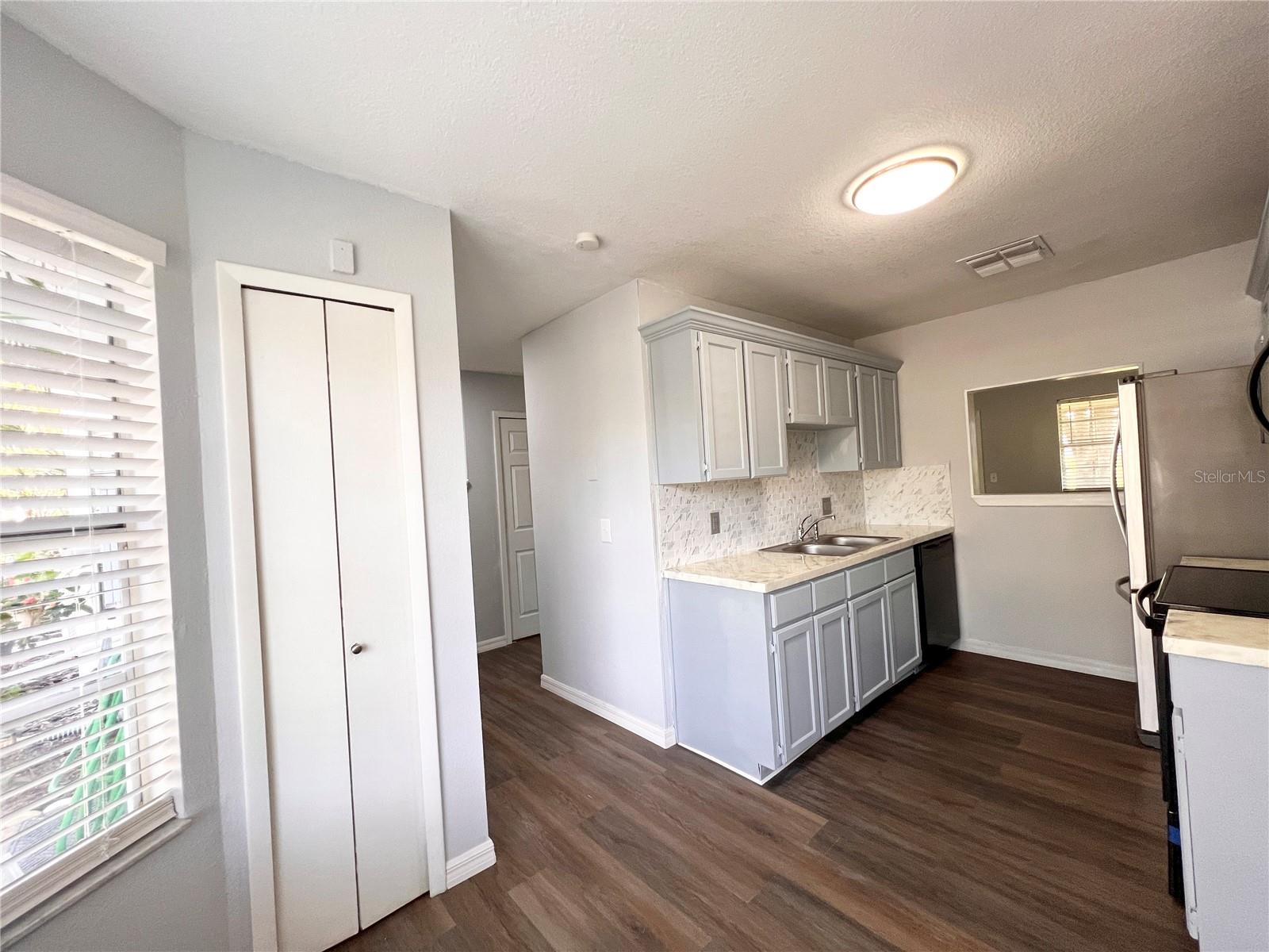 2273 Waterleaf Street Property Photo 3