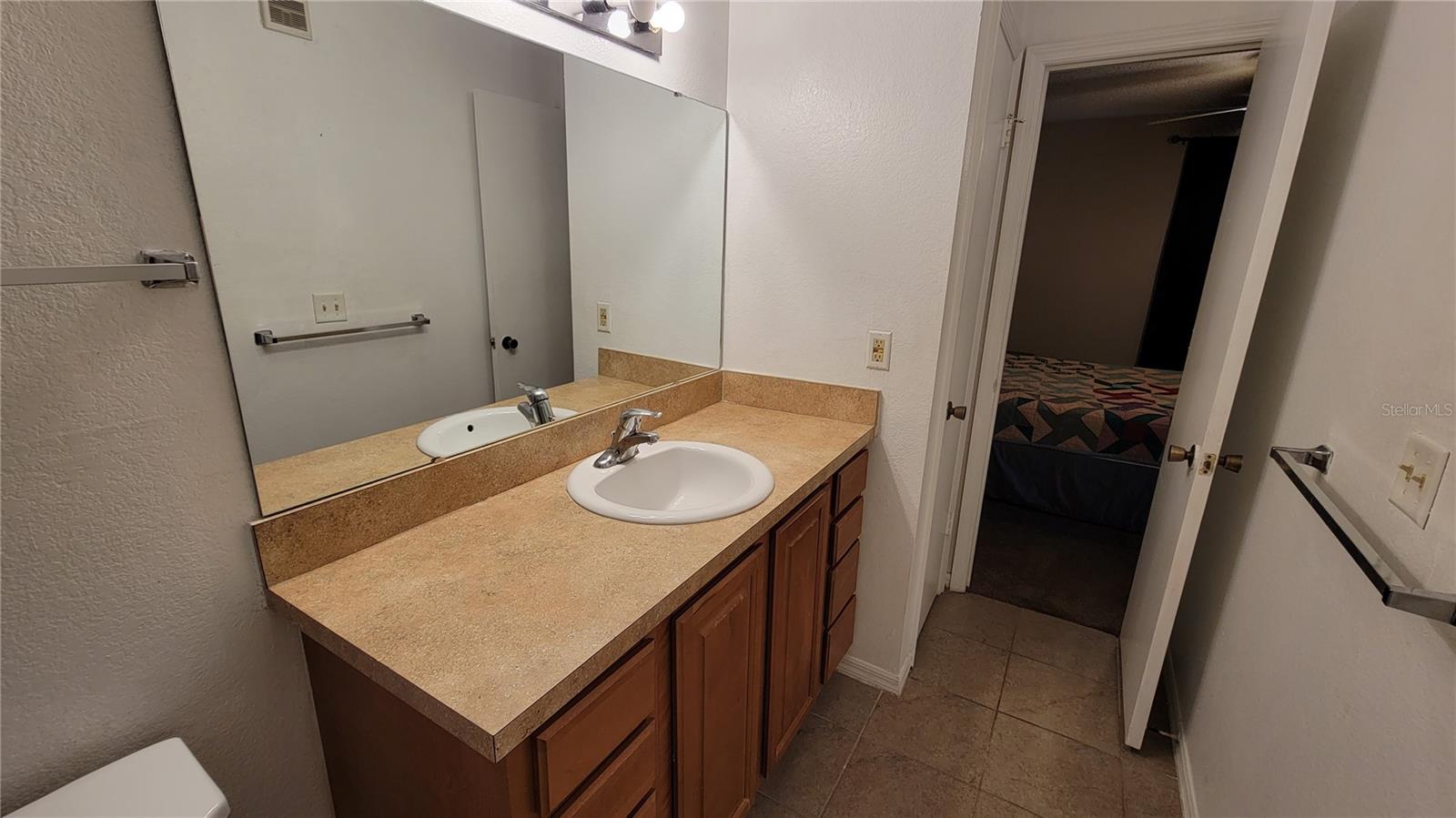 1069 S Hiawassee Rd #1317 Property Photo 15