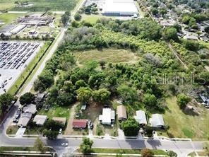 1211 E Maple St Property Photo 2